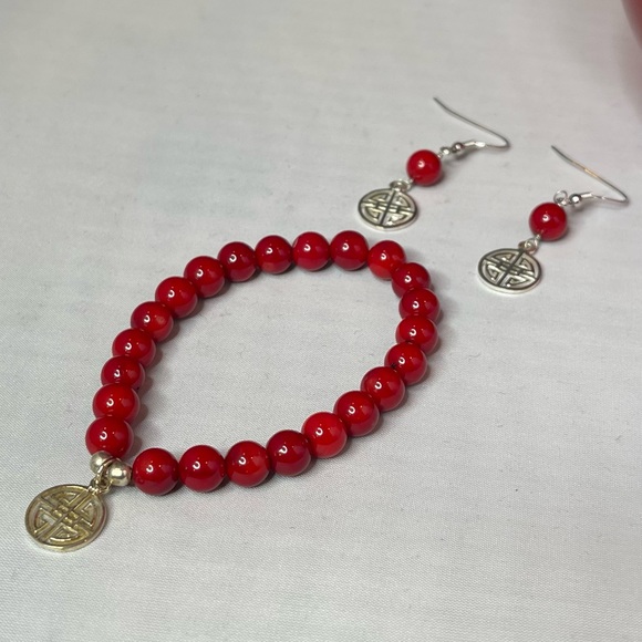 New Bracelet & Earring Set - Picture 2 of 8